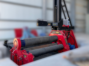 STEEL&#32;AMERICA&#32;&amp;&#32;DAVI:&#32;PLATE&#32;ROLLING&#32;TOWARDS&#32;NEW&#32;MARKETS